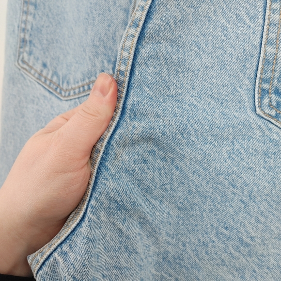 Zara | "Classic Mom Fit" jeans - Picture 10 of 12